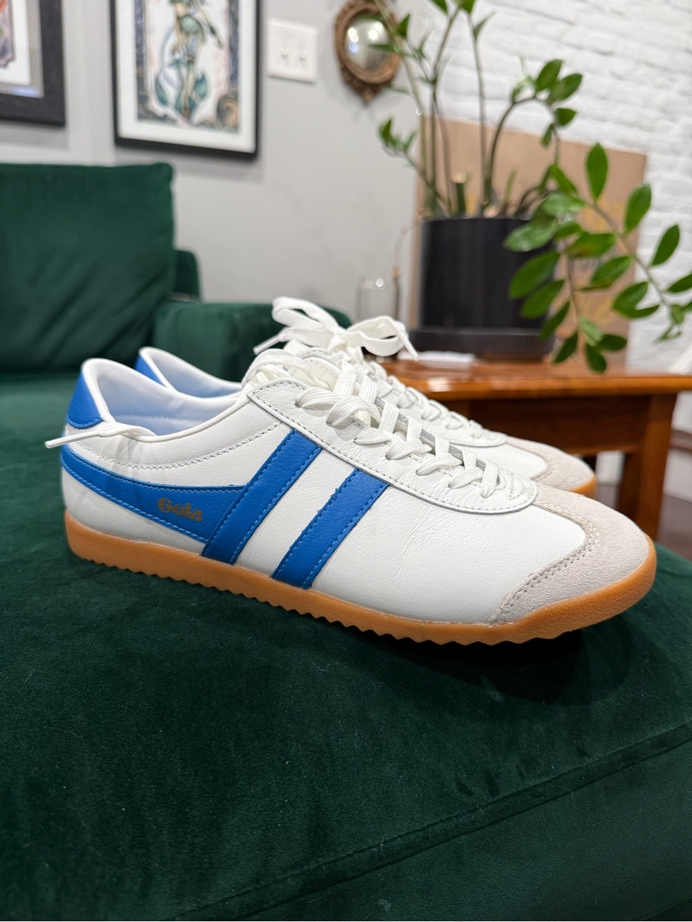 Gola Bullet Pure Sneakers Women’s 8.5 in White/Pacific/Gum